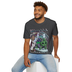 man wearing dark grey funny alien tshirt